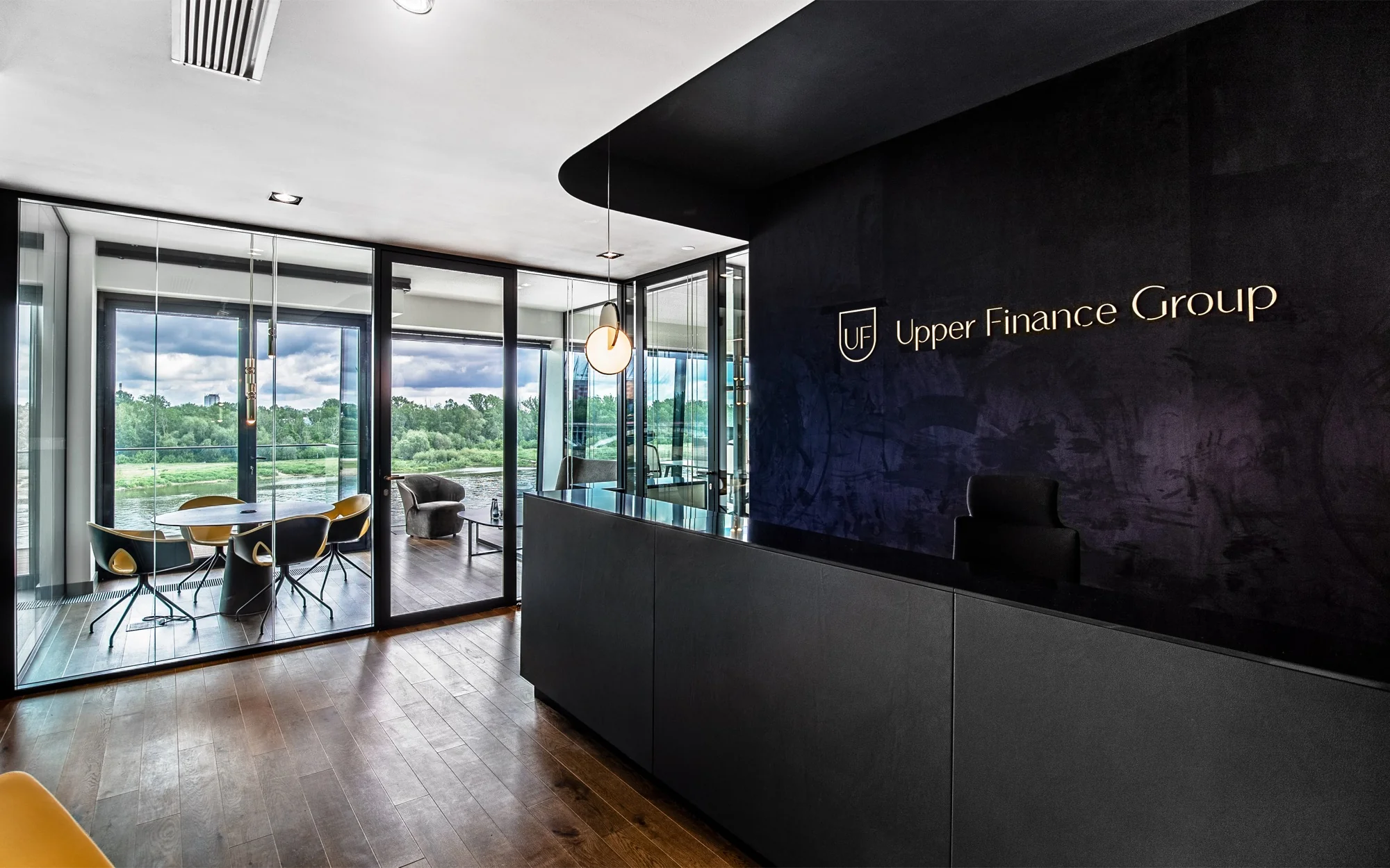 Upper Finance — zdjęcie 10
